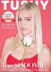 1ère sodomie pour jeunes femmes modèles